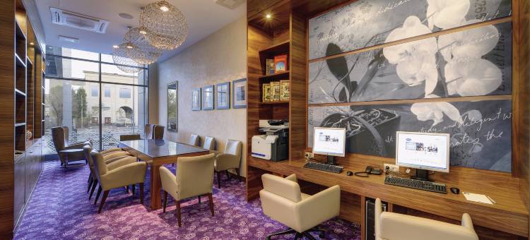 伏尔加格勒工会希尔顿欢朋酒店(Hampton by Hilton Volgograd Profsoyuznaya Hotel)图片