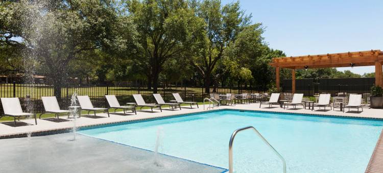 圣安东尼奥布鲁克斯城市基地安泊水疗酒店(Embassy Suites San Antonio Brooks Hotel & Spa)图片