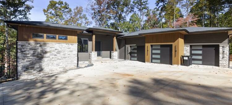 基欧威湖宽敞5卧室度假屋 – 距克莱姆森仅15分钟！(Spacious 5-Bed Lake Keowee Retreat – Only 15 Mins from Clemson!)图片