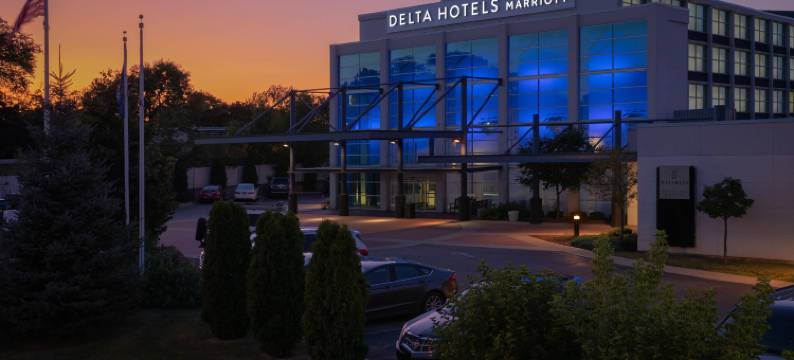密尔沃基西北万豪德尔塔酒店(Delta Hotels by Marriott Milwaukee Northwest)图片