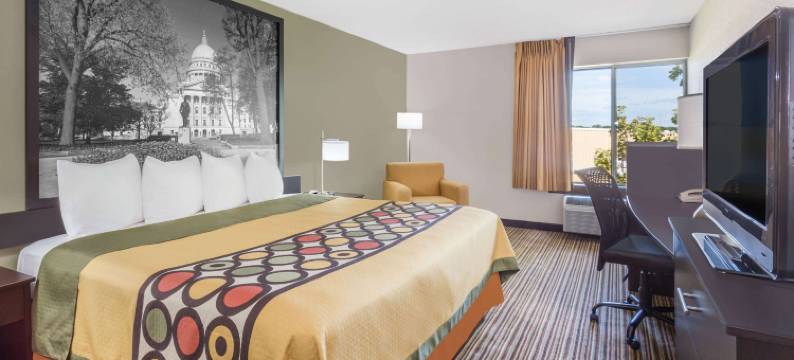 麦迪逊南速8酒店(Super 8 by Wyndham Madison South)图片