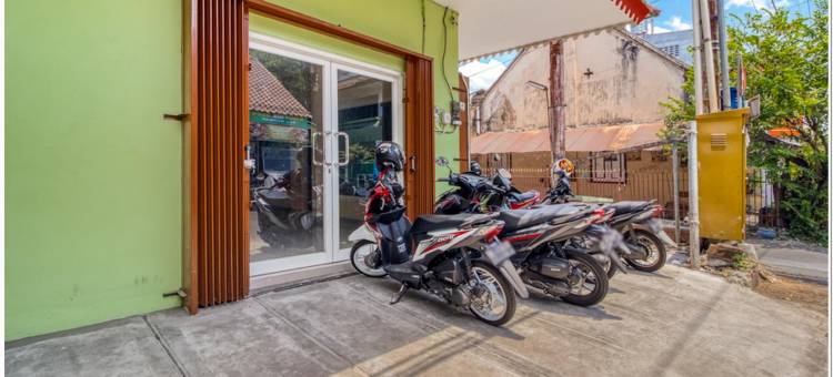 近马里奥博罗拉迈购物中心红多兹酒店(RedDoorz Near Ramai Mall Malioboro)图片