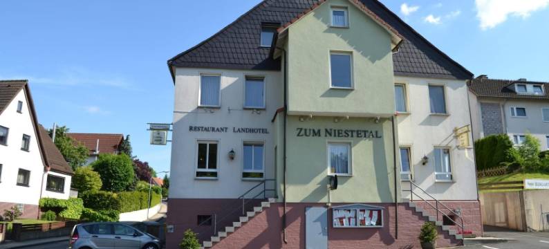 祖姆尼斯特泰乡村酒店(Landhotel Zum Niestetal)图片