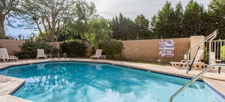 棕榈沙漠I-10号舒适套房酒店(Comfort Suites Palm Desert I-10)图片