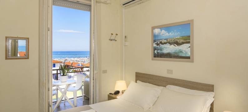 伦格马勒酒店(Hotel Lungomare)图片