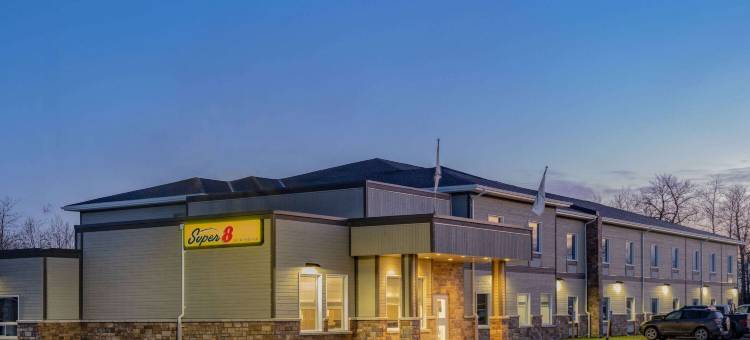 穆索尼温德姆速8酒店(Super 8 by Wyndham Moosonee)图片