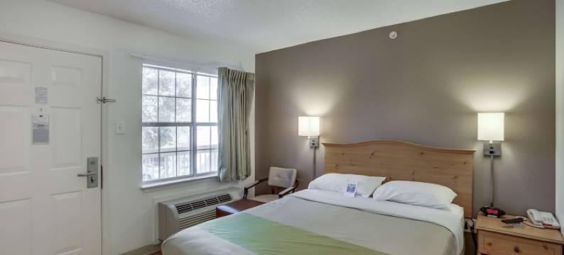 德克萨斯斯塔福德 - 休斯顿 - 舒格兰 6 号开放式客房酒店(Studio 6 Stafford, TX - Houston - Sugarland)图片