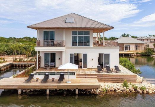 Itz'Ana Resort & Residences Hotel Overview