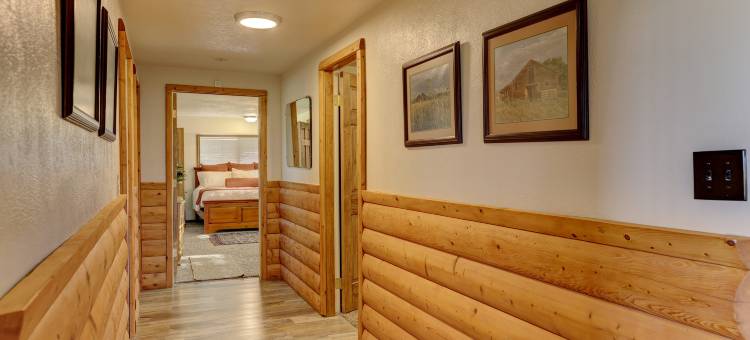 Panoramic Views and Cozy Living Space - Stunning Mountain Haven图片