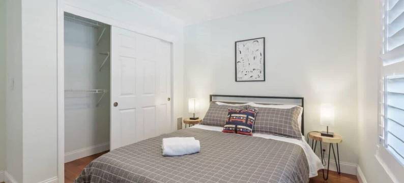 @ Marbella Lane - 白金汉宫洗衣房 + P(@ Marbella Lane - Buckingham Place Laundry + P)图片