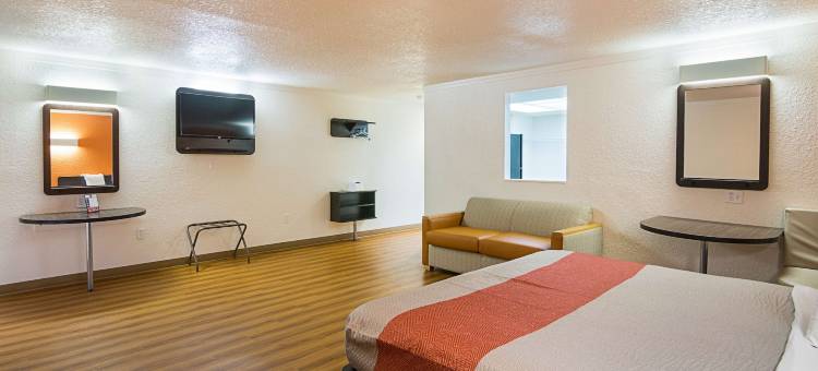 佛罗里达坦帕 - 博览会场 6 号汽车旅馆(Motel 6 - Tampa, FL - Fairgrounds)图片