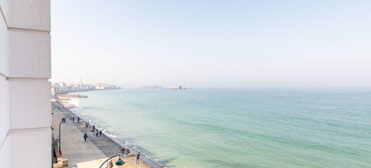 里亚德圣马洛中心海滩酒店(Hotel Kyriad Saint Malo Centre Plage)图片