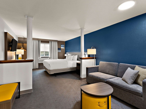 弗里蒙特舒适套房酒店