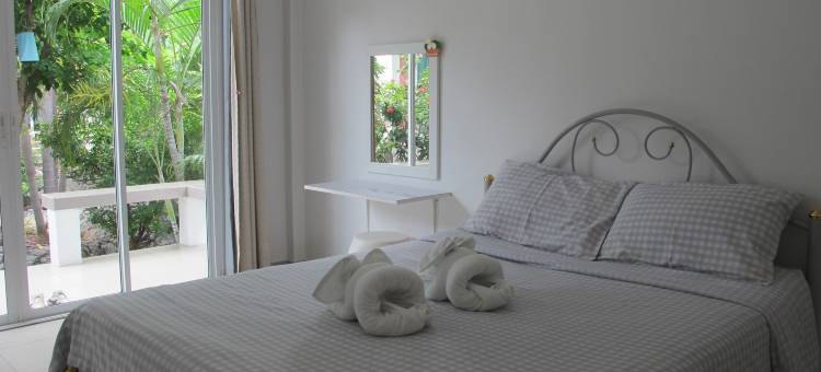 查理简易别墅酒店(Charlie's Bungalows)图片