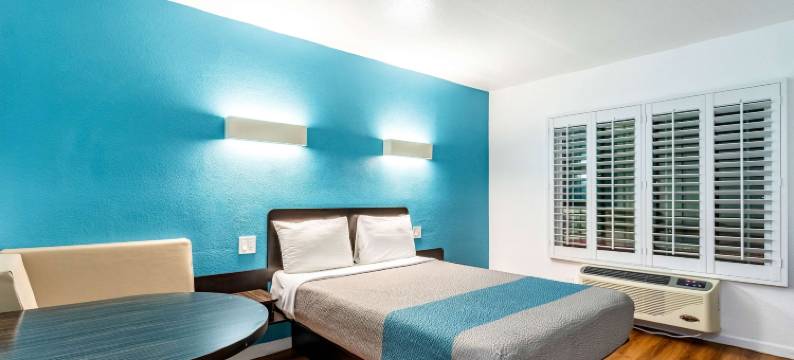 芳泉谷亨廷顿海滩区6号汽车旅馆(Motel 6 Fountain Valley, CA - Huntington Beach Area)图片