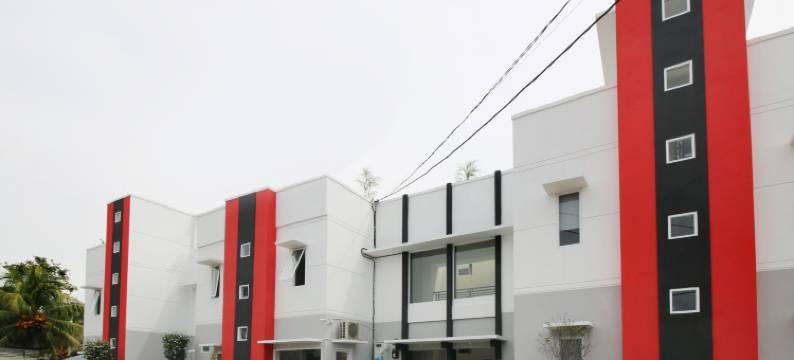 波拉玛斯住宅酒店(RedDoorz Plus Syariah at Polamas Andalas)图片