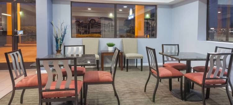 克林顿戴斯酒店(Days Inn by Wyndham Clinton)图片