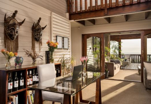 Lalapanzi Lodge Hotel Overview