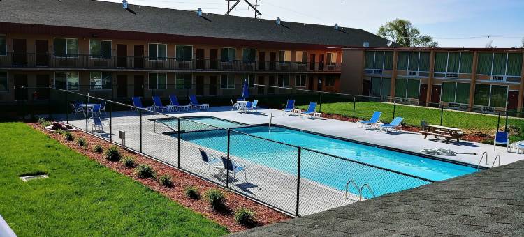 品质酒店及套房(Quality Inn & Suites)图片