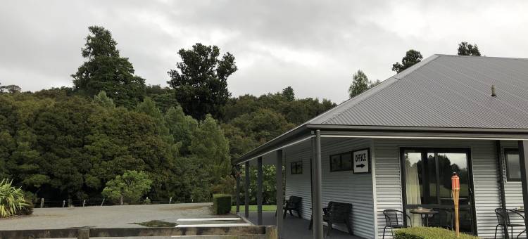 布鲁尼尔湖长屋酒店(Lake Brunner Longhouse)图片