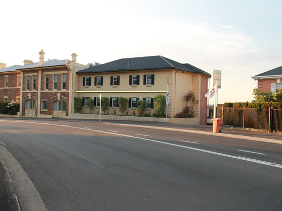 朗塞斯顿教练之家