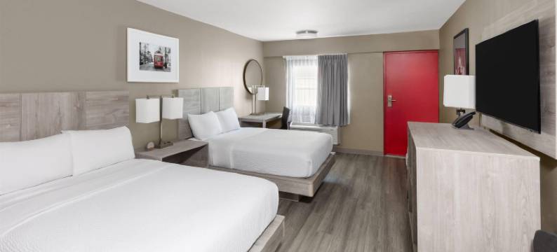 肯纳华美达酒店/新奥尔良机场南(Ramada by Wyndham Kenner/New Orleans Airport South)图片