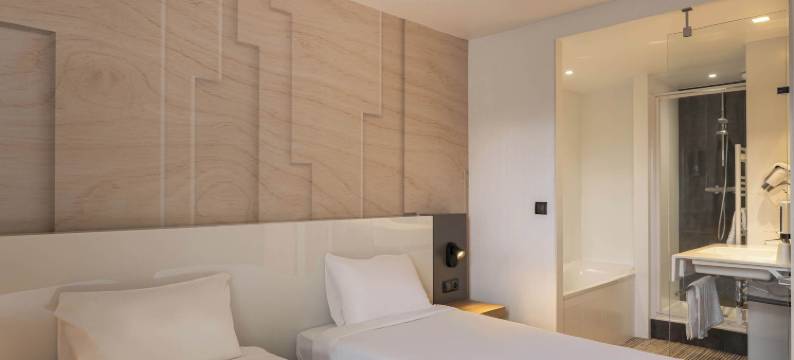 洛里昂普洛梅尔住宿加早餐酒店(B&B Hotel Lorient Ploemeur)图片