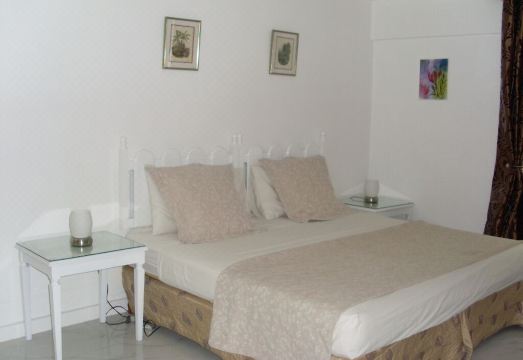 Luxurious beach  front self-catering apartment in the heart of Ocho Rios Jamaica Hotel Overview