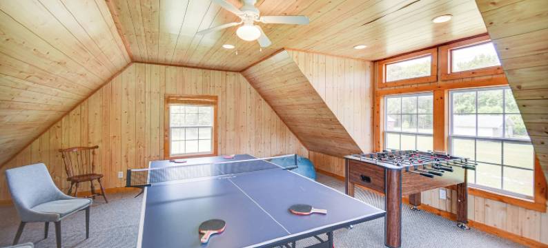 距格洛斯特15英里：滨水马修斯之家！(15 Mi to Gloucester: Waterfront Mathews Home!)图片