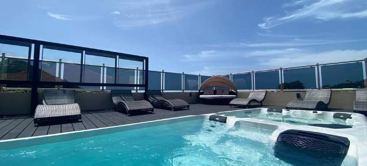 迈亚豪华套房酒店(Myah's Luxury Suites Hotel)图片