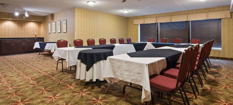 科堡贝斯特韦斯特优质酒店暨会议中心(Best Western Plus Cobourg Inn  Convention Centre)图片