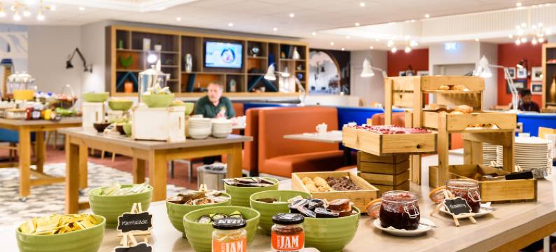 Holiday Inn 朴次茅斯(Holiday Inn PORTSMOUTH by IHG)图片