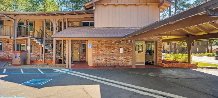 太浩湖VRI度假胜地公寓式酒店(The Lodge at Lake Tahoe)图片