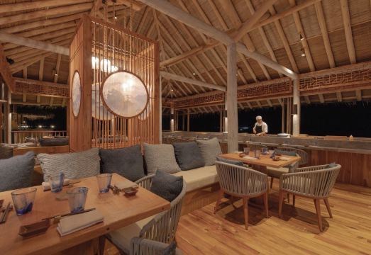 Six Senses LaamuHotel Overview