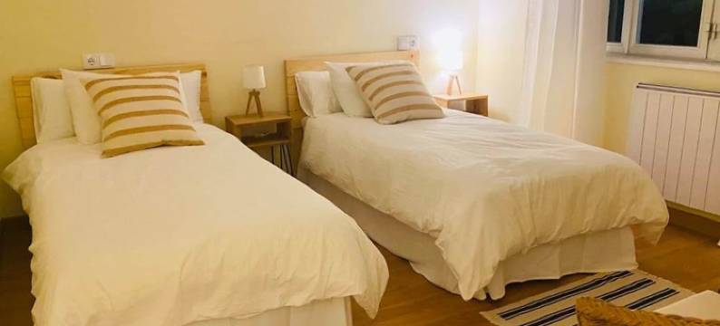 Sunny Home Near the Sea图片