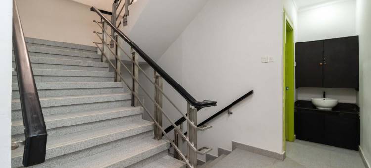 红门都市景观酒店阿尔塔加丁大道(Urbanview Hotel Bizhome Artha Gading Boulevard by RedDoorz)图片