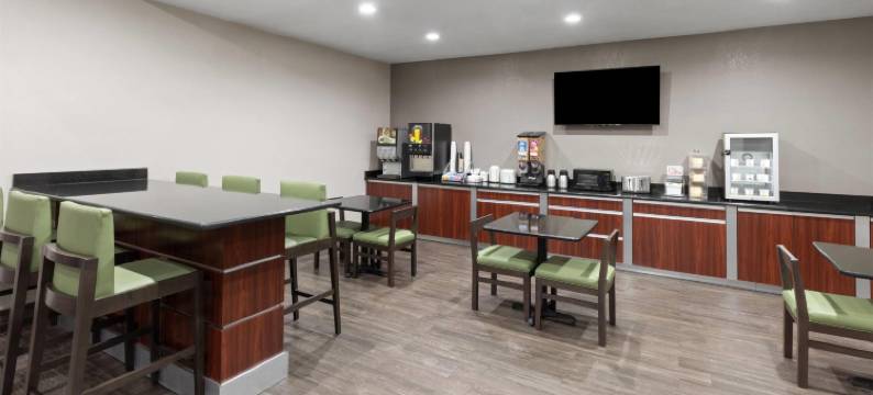 圣安东尼奥-阿拉莫多姆地区速8酒店(Super 8 by Wyndham San Antonio/Alamodome Area)图片