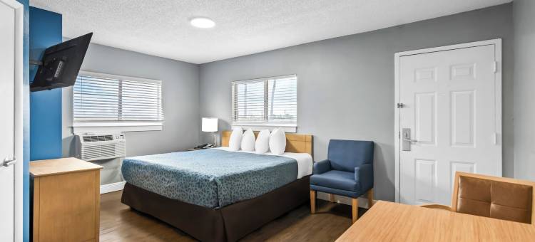 斯图尔特郊区开放式客房 - 近联邦公路 1 号(Suburban Studios Stuart Near Federal Hwy 1)图片