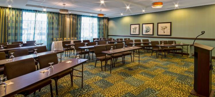 Holiday Inn 克里斯琴斯堡布莱克斯堡(Holiday Inn Christiansburg Blacksburg)图片