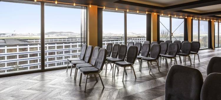 伦敦希思罗机场T1T2和T3诺富特酒店(Novotel London Heathrow Airport T1 T2 and T3 Hotel)图片