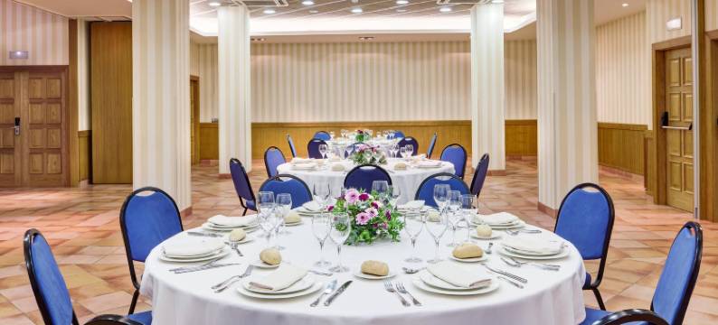 塞尔科特托利多雷纳西门图酒店(Sercotel Toledo Renacimiento)图片