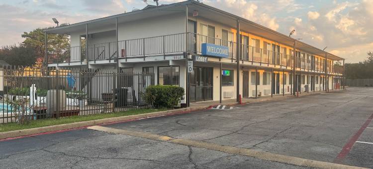Motel 6 达拉斯，德州 – 圣奥古斯丁 / 175号公路(Motel 6 Dallas, TX – St. Augustine / HWY 175)图片