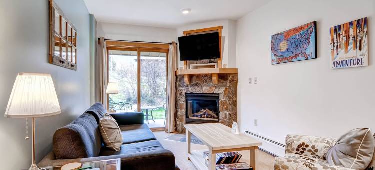 赤鹰 2207 号旅馆(Red Hawk Lodge 2207)图片