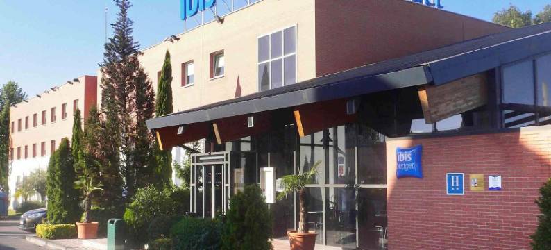 宜必思快捷马德里阿尔卡拉-德-哈纳雷斯酒店(Ibis Budget Madrid Alcalá de Henares la Dehesa)图片