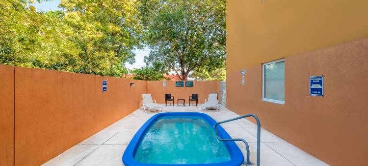 卡门城机场万豪城市快捷青年酒店(City Express Junior by Marriott Ciudad Del Carmen Aeropuerto)图片