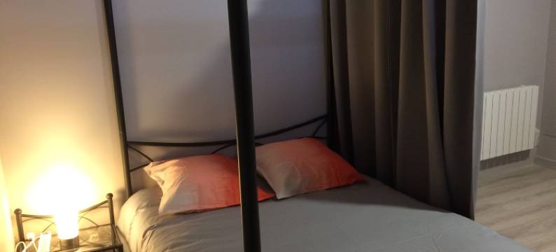 车站开放式公寓酒店 - 蒂维耶(Le Studio Gare - Thiviers)图片