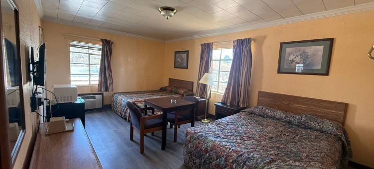 阿莫里铁路旅馆，靠近图珀洛，密西西比州(Railroad Inn Amory Near Tupelo MS)图片