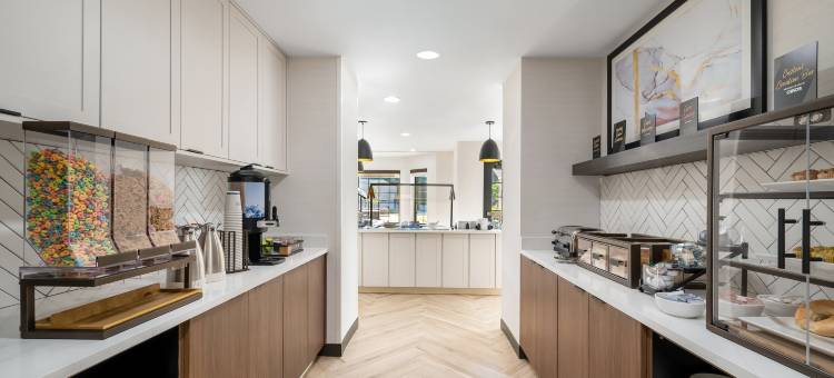 罗亚尔奥克Staybridge Suites酒店-底特律北部 洲际旗下(Staybridge Suites DETROIT NORTH - ROYAL OAK by IHG)图片