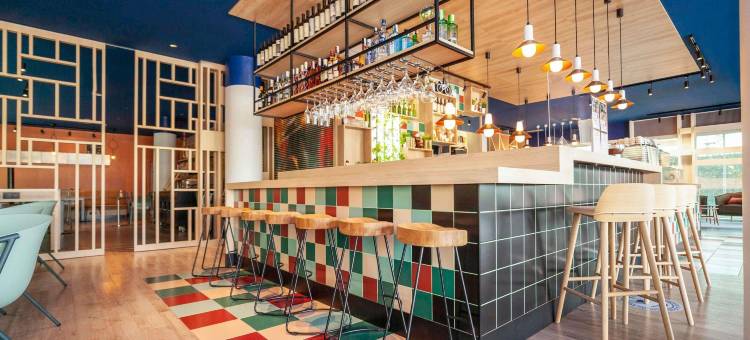 宜必思马德里阿尔卡拉格瑞纳酒店(Ibis Madrid Alcala de Henares la Garena)图片