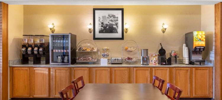 斯皮尔菲什呗盟套房酒店(Baymont by Wyndham Spearfish)图片